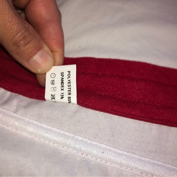 Deep red halter corset - Picture 7 of 8